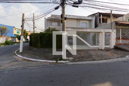 Casa à venda com 250m², 4 quartos e 4 vagasFachada