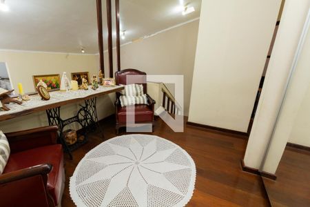 Casa à venda com 250m², 4 quartos e 4 vagasHall