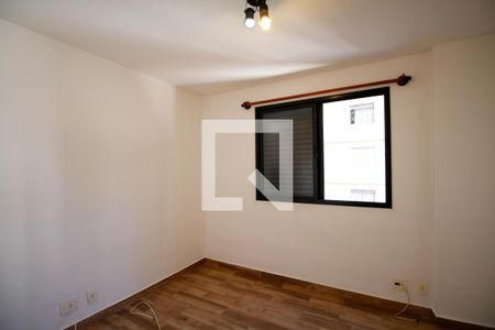 Apartamento para alugar com 70m², 2 quartos e 2 vagas Apartamento para alugar com 70m², 2 quartos e 2 vagasQuarto