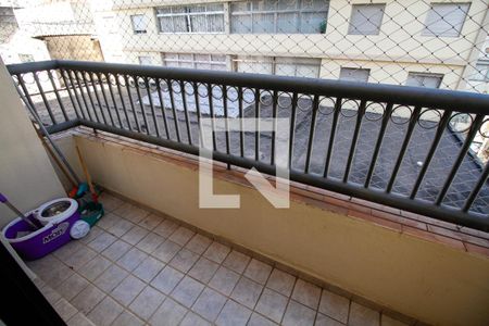 Apartamento para alugar com 70m², 2 quartos e 2 vagas Apartamento para alugar com 70m², 2 quartos e 2 vagasVaranda