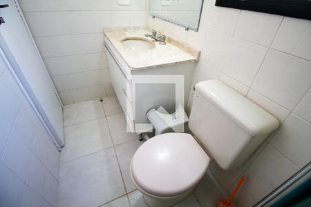 Apartamento para alugar com 70m², 2 quartos e 2 vagas Apartamento para alugar com 70m², 2 quartos e 2 vagasBanheiro da Suíte