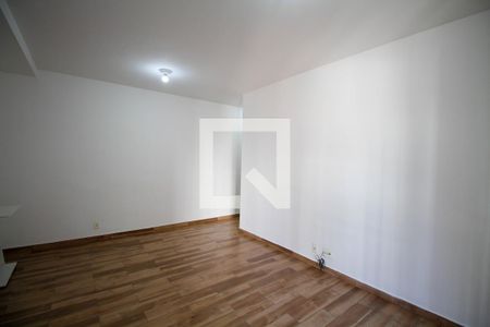 Apartamento para alugar com 70m², 2 quartos e 2 vagas Apartamento para alugar com 70m², 2 quartos e 2 vagasSala