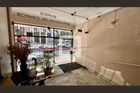 Apartamento para alugar com 85m², 2 quartos e 1 vagaHall de entrada