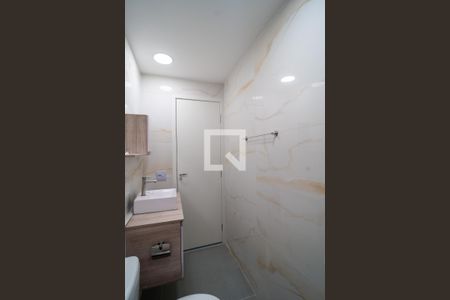 Apartamento para alugar com 64m², 2 quartos e 2 vagasBanheiro