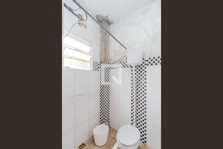 Casa à venda com 100m², 5 quartos e 1 vaga Casa à venda com 100m², 5 quartos e 1 vagaBanheiro