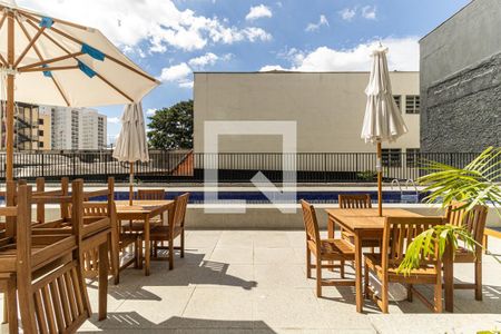 Studio à venda com 30m², 1 quarto e 1 vagaPiscina