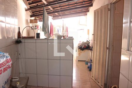 Casa à venda com 360m², 2 quartos e 2 vagas Casa à venda com 360m², 2 quartos e 2 vagasÁrea de serviço
