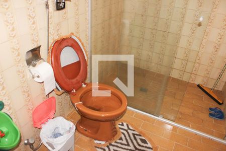 Casa à venda com 360m², 2 quartos e 2 vagas Casa à venda com 360m², 2 quartos e 2 vagasBanheiro