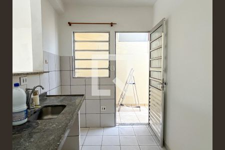 Casa para alugar com 70m², 1 quarto e sem vaga Casa para alugar com 70m², 1 quarto e sem vagaCozinha