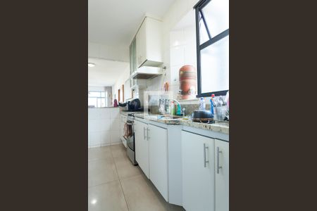 Apartamento à venda com 103m², 2 quartos e 2 vagasCozinha