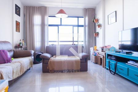 Apartamento à venda com 103m², 2 quartos e 2 vagasSala de TV