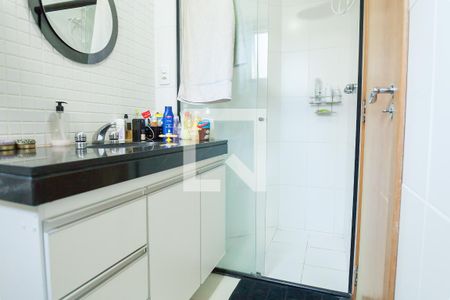 Apartamento à venda com 103m², 2 quartos e 2 vagasbanheiro suite