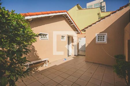 Casa à venda com 148m², 3 quartos e 3 vagasQuintal