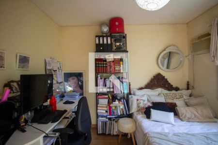 Casa de condomínio à venda com 200m², 4 quartos e 4 vagasQuarto 1