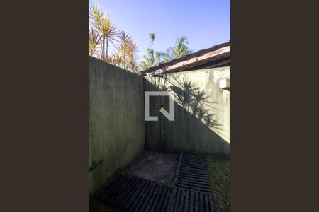 Casa de condomínio à venda com 200m², 4 quartos e 4 vagasChuveirão