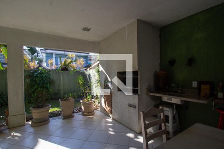 Casa de condomínio à venda com 200m², 4 quartos e 4 vagasÁrea Gourmet