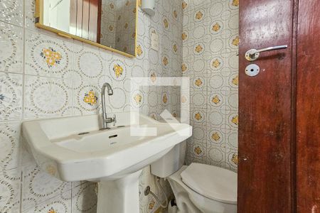 Apartamento para alugar com 235m², 4 quartos e 5 vagasBanheiro da Suíte 1