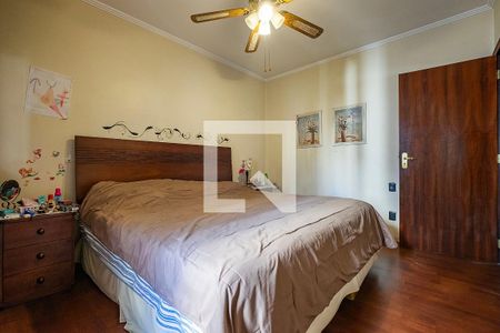 Apartamento à venda com 136m², 3 quartos e 1 vaga Apartamento à venda com 136m², 3 quartos e 1 vagaSuíte