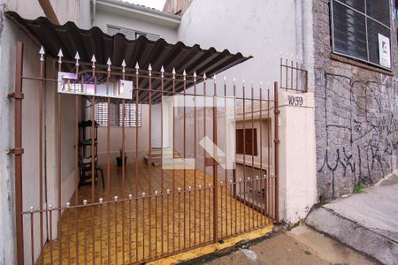 Casa à venda com 80m², 2 quartos e 1 vaga Casa à venda com 80m², 2 quartos e 1 vagaFachada