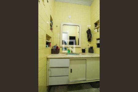 Casa à venda com 80m², 2 quartos e 1 vaga Casa à venda com 80m², 2 quartos e 1 vagaBanheiro