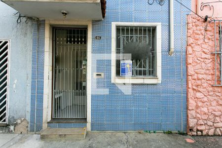 Casa para alugar com 180m², 2 quartos e sem vaga Casa para alugar com 180m², 2 quartos e sem vagaFachada