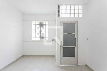 Sala de casa para alugar com 2 quartos, 180m² em Água Rasa, São Paulo