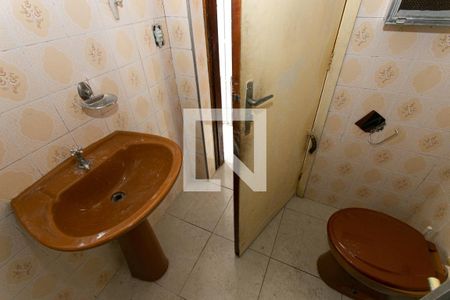 Casa para alugar com 180m², 2 quartos e sem vaga Casa para alugar com 180m², 2 quartos e sem vagaBanheiro Social