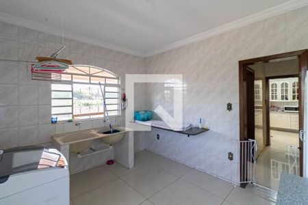 Casa à venda com 500m², 4 quartos e 10 vagasLavanderia