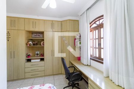 Casa à venda com 500m², 4 quartos e 10 vagasQuarto 2