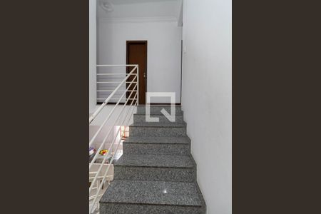 Casa à venda com 500m², 4 quartos e 10 vagasEscada