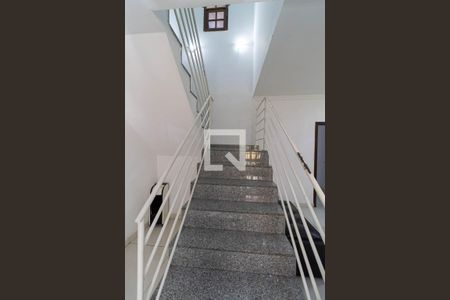 Casa à venda com 500m², 4 quartos e 10 vagasEscada