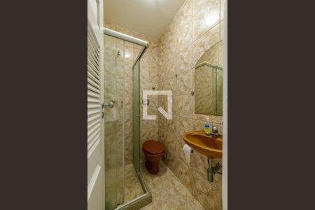 Casa de condomínio à venda com 700m², 8 quartos e 5 vagasBanheiro de Serviço