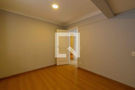 Casa de condomínio à venda com 700m², 8 quartos e 5 vagasQuarto 3