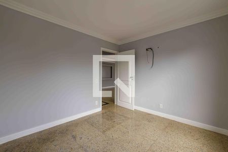 Casa de condomínio à venda com 700m², 8 quartos e 5 vagasQuarto 4