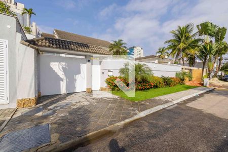 Casa de condomínio à venda com 700m², 8 quartos e 5 vagasFachada