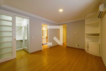 Casa de condomínio à venda com 700m², 8 quartos e 5 vagasSuíte 1