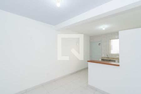 Kitnet de kitnet/studio para alugar com 1 quarto, 20m² em Ramos, Rio de Janeiro