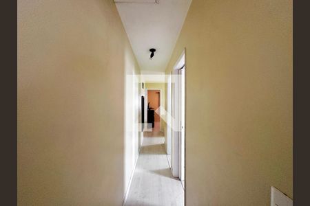 Casa à venda com 120m², 3 quartos e 2 vagasCorredor Quartos