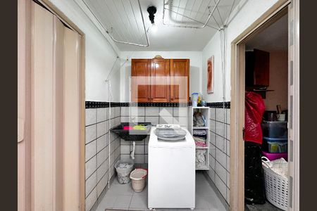 Casa à venda com 120m², 3 quartos e 2 vagasÁrea de Serviço