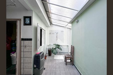 Casa à venda com 120m², 3 quartos e 2 vagasQuintal