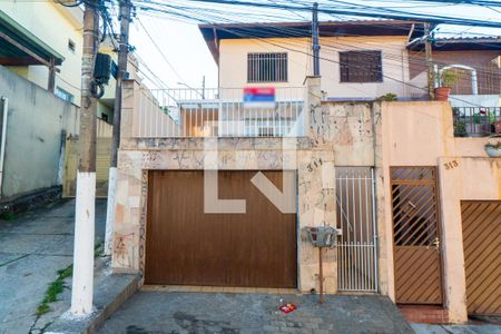 Casa à venda com 400m², 3 quartos e 2 vagasFachada