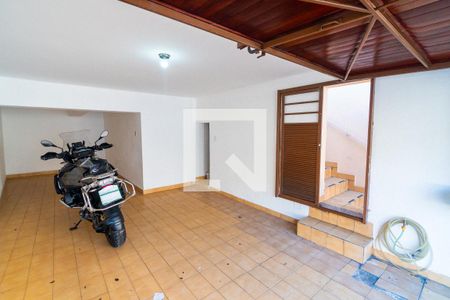 Casa à venda com 400m², 3 quartos e 2 vagasGaragem