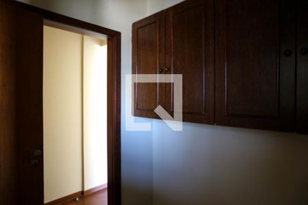 Apartamento à venda com 79m², 2 quartos e 1 vaga Apartamento à venda com 79m², 2 quartos e 1 vagaQuarto de Serviço