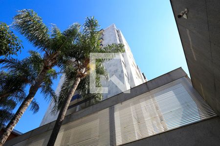 Apartamento à venda com 79m², 2 quartos e 1 vaga Apartamento à venda com 79m², 2 quartos e 1 vagaFachada