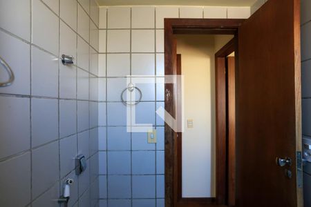 Apartamento à venda com 79m², 2 quartos e 1 vaga Apartamento à venda com 79m², 2 quartos e 1 vagaBanheiro