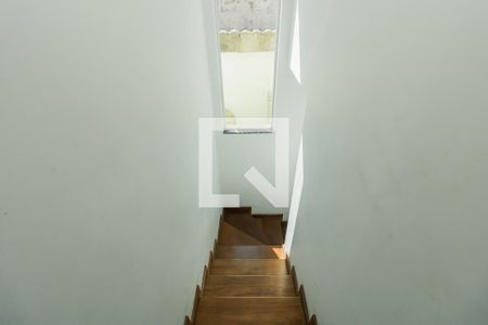 Casa à venda com 158m², 4 quartos e 4 vagasEscada