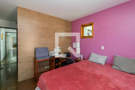 Casa à venda com 158m², 4 quartos e 4 vagasQuarto