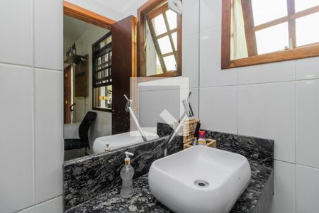 Casa à venda com 158m², 4 quartos e 4 vagasBanheiro 4