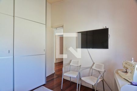 Casa para alugar com 450m², 4 quartos e 4 vagas Casa para alugar com 450m², 4 quartos e 4 vagasQuarto 2