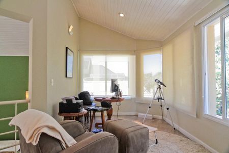 Casa para alugar com 450m², 4 quartos e 4 vagas Casa para alugar com 450m², 4 quartos e 4 vagasSala